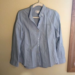 Gap boyfriend fit button up shirt